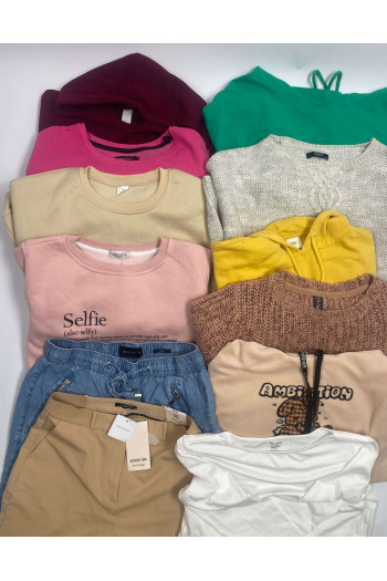 Zestaw Odzieży Damskiej – 12 Sztuk (Spersonalizowany Rozmiar) |CA2|