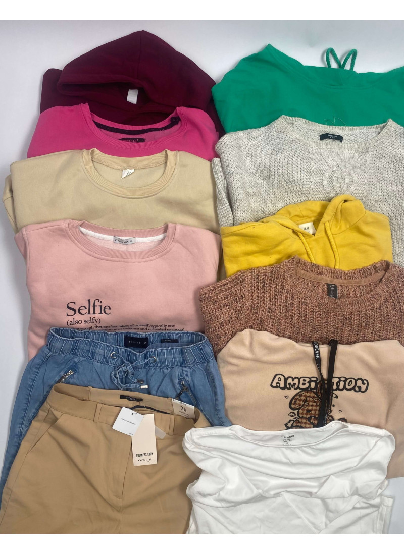 Zestaw Odzieży Damskiej – 12 Sztuk (Spersonalizowany Rozmiar) |CA2|